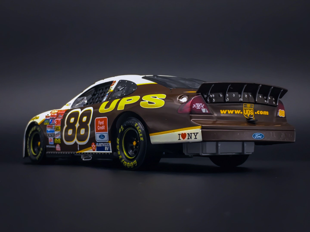 Illustration for article titled 9-11 Memorial Flag Car